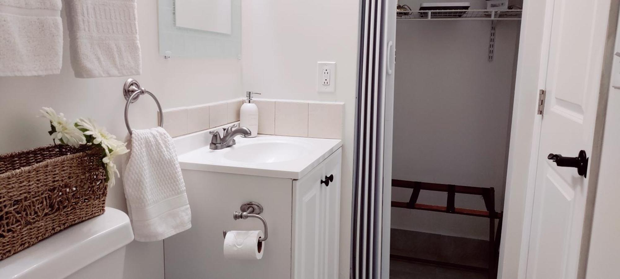 Loft Close To Downtown, Raymond James Stadium, Airport And Many More Places Tampa Exterior photo